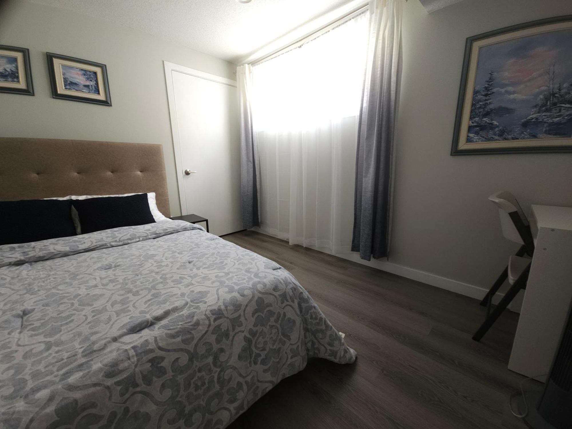 Cozy 2 Bedroom Suite, Queen Beds, Near The Airport Edmonton Exterior photo